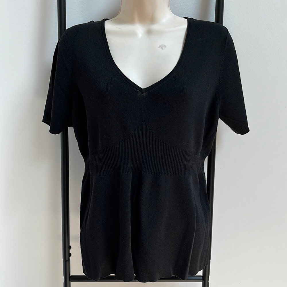 Loft black knit top blouse short sleeve v-neck women size L